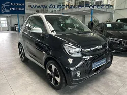 Schwarz Gebraucht 2024 Smart ForTwo Electric Drive Exclusive Cabrio | 18.199 € (Fairer Preis)