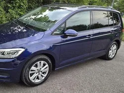 Blau Gebraucht 2021 VW Touran Comfortline Van / Kleinbus | 17.700 € (Superpreis)