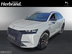 Grau Gebraucht 2023 DS Automobiles DS7 Crossback Performance SUV | 34.990 € (Teuer)