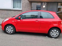 Rot Gebraucht 2006 Toyota Yaris Kleinwagen | 2.800 € (Fairer Preis)