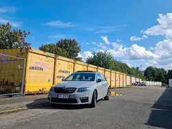 Grau Gebraucht 2014 Skoda Octavia RS Kombi | 12.500 € (Etwas zu teuer)