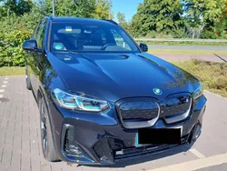 Schwarz Gebraucht 2022 BMW iX3 Impressive SUV | 40.000 € (Fairer Preis)