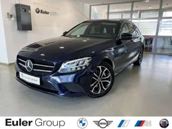 Farbe: blau metallic Gebraucht 2021 Mercedes C180 Kombi | 26.499 € (Superpreis)