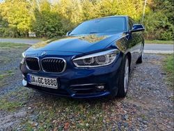 Blau Gebraucht 2019 BMW 120 Sport Line Kleinwagen | 14.000 € (Guter Preis)