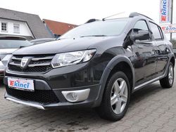 Schwarz Gebraucht 2014 Dacia Sandero Prestige Kleinwagen | 7.500 € (Etwas zu teuer)