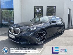 Saphirschwarz Gebraucht 2024 BMW 520 M Sport Kombi | 47.790 € (Guter Preis)