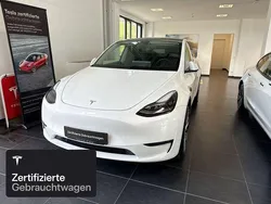 Weiß Gebraucht 2023 Tesla Model Y Long Range AWD SUV | 34.000 € (Fairer Preis)