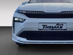 Weiß Neu 2026 Skoda Enyaq iV Loft SUV | 49.410 € (Fairer Preis)