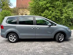 Silber Gebraucht 2012 VW Sharan Trendline Van / Kleinbus | 7.549 €