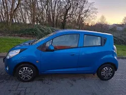 Blau Gebraucht 2011 Chevrolet Spark LS Kleinwagen | 2.650 € (Fairer Preis)