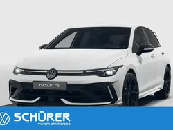 Weiß Neu 2025 VW Golf VIII Black Edition Limousine | 53.287 € (Etwas zu teuer)