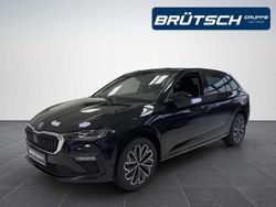 Schwarzmagic perleffekt metallic Neu 2025 Skoda Scala Tour Kleinwagen | 27.990 € (Etwas zu teuer)
