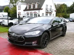 Schwarz Gebraucht 2015 Tesla Model S Limousine | 36.300 €