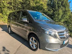 Grau Gebraucht 2019 Mercedes V220 Van / Kleinbus | 32.500 € (Superpreis)