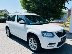 Pure weiss Gebraucht 2017 Skoda Yeti Drive SUV | 12.200 € (Guter Preis)