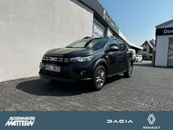 Grau "comete" Gebraucht 2023 Dacia Sandero Expression Kleinwagen | 16.990 € (Fairer Preis)