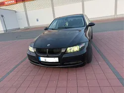 Schwarz Gebraucht 2005 BMW 330 Sport Line Limousine | 6.450 € (Superpreis)