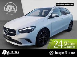Polarweiss Gebraucht 2024 Mercedes B200 Progressive Van / Kleinbus | 29.824 € (Superpreis)