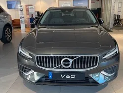 Grau Gebraucht 2021 Volvo V60 Inscription Kombi | 34.235 € (Fairer Preis)
