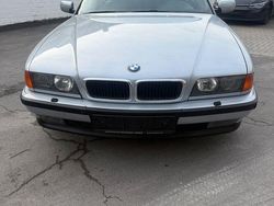 Grau Gebraucht 1996 BMW 728 Limousine | 11.999 € (Teuer)