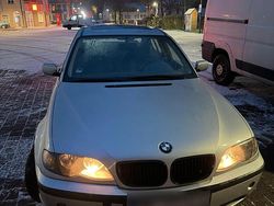 Grau Gebraucht 2004 BMW 318 Limousine | 4.500 € (Teuer)