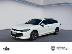 Weiß Gebraucht 2025 VW Passat Business Kombi | 38.795 € (Superpreis)