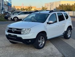Weiß Gebraucht 2011 Dacia Duster SUV | 4.450 € (Guter Preis)