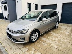 Silber Gebraucht 2015 VW Golf Sportsvan Highline Van / Kleinbus | 12.799 € (Fairer Preis)