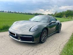 Grün Gebraucht 2023 Porsche 992 Coupé | 199.992 € (Teuer)