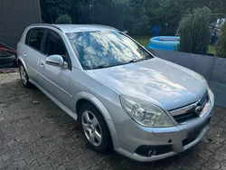 Silber Gebraucht 2005 Opel Signum Kombi | 2.500 € (Teuer)
