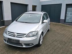 Grau Gebraucht 2008 VW Golf Limousine | 3.600 € (Fairer Preis)