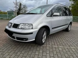 Silber Gebraucht 2002 Seat Alhambra Van / Kleinbus | 4.000 €