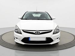 Weiß Gebraucht 2010 Hyundai i30 Kleinwagen | 4.000 € (Fairer Preis)
