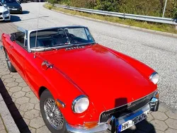 Rot Gebraucht 1970 MG B Cabrio | 13.000 €