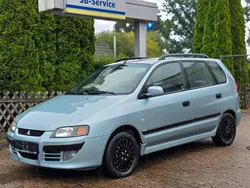 Grau Gebraucht 2002 Mitsubishi Space Star Van / Kleinbus | 850 € (Fairer Preis)