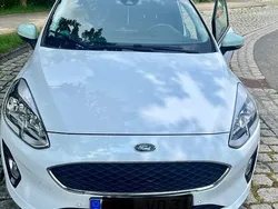 Weiß Gebraucht 2018 Ford Fiesta Cool & Connect Kleinwagen | 9.000 € (Etwas zu teuer)