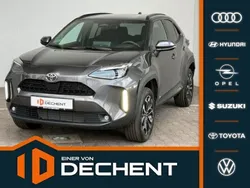 Grau Neu 2025 Toyota Yaris Cross SUV | 30.990 €
