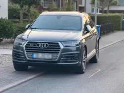 Grau Gebraucht 2016 Audi SQ7 SUV | 42.000 € (Fairer Preis)