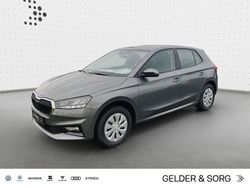Graphitegrau metallic Neu 2025 Skoda Fabia Essence Kleinwagen | 18.590 € (Fairer Preis)