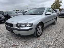Silber Gebraucht 2002 Volvo S60 Limousine | 1.900 € (Guter Preis)