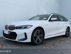 Alpinweiß uni Gebraucht 2024 BMW 330e Comfort Edition Kombi | 44.949 € (Etwas zu teuer)