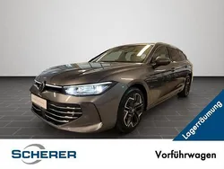 Diabasgrau metallic Gebraucht 2024 VW Passat Elegance Kombi | 36.500 € (Guter Preis)