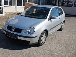 Grau Gebraucht 2003 VW Polo Basis Limousine | 590 € (Superpreis)