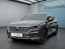 Grau Gebraucht 2021 VW Touareg SUV | 39.949 € (Guter Preis)