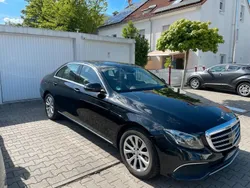 Schwarz Gebraucht 2017 Mercedes E220 Limousine | 24.500 € (Fairer Preis)