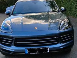 Blau Gebraucht 2018 Porsche Cayenne SUV | 57.999 € (Teuer)