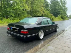 Schwarz Gebraucht 1995 Mercedes E420 AMG Limousine | 19.999 €