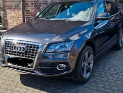 Grau Gebraucht 2009 Audi Q5 Ambiente SUV | 11.800 € (Fairer Preis)