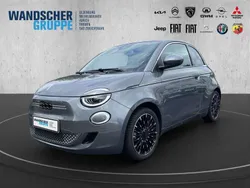 Grau Gebraucht 2022 Fiat 500e La Prima Kleinwagen | 20.990 € (Etwas zu teuer)