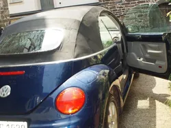 Blau Gebraucht 2004 VW Beetle Cabrio | 1.750 €